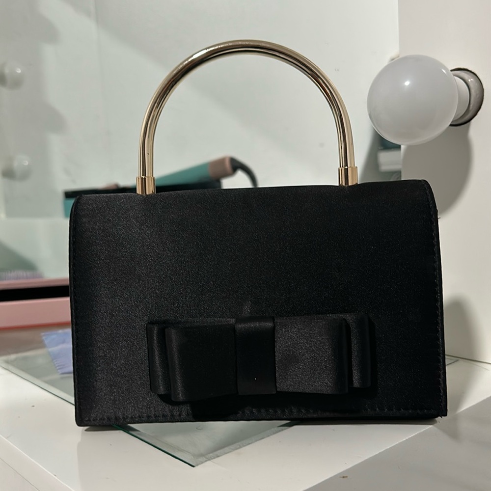 Black purse